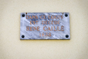 Plaque commémorative du décès de René Caillé